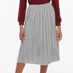 J CREW NWT Pleated Houndstooth Skirt